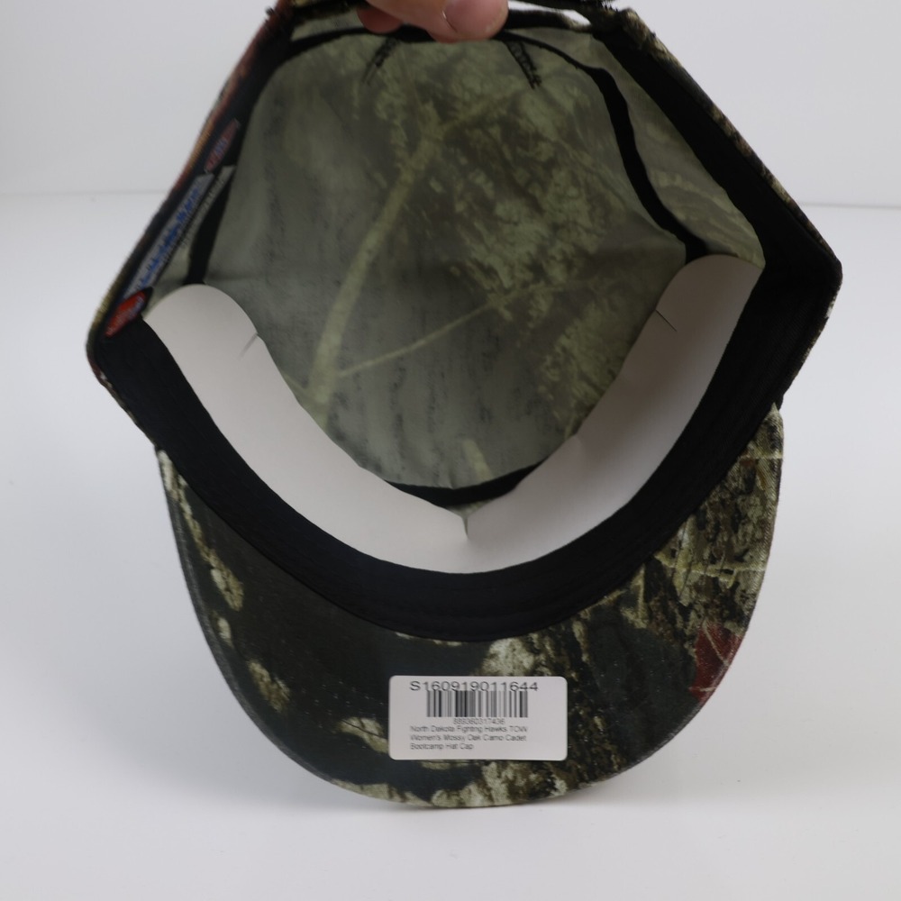 North Dakota Fighting Hawks Mossy Oak Camo Cap Adjustable NWT Womens - Picture 7 of 8
